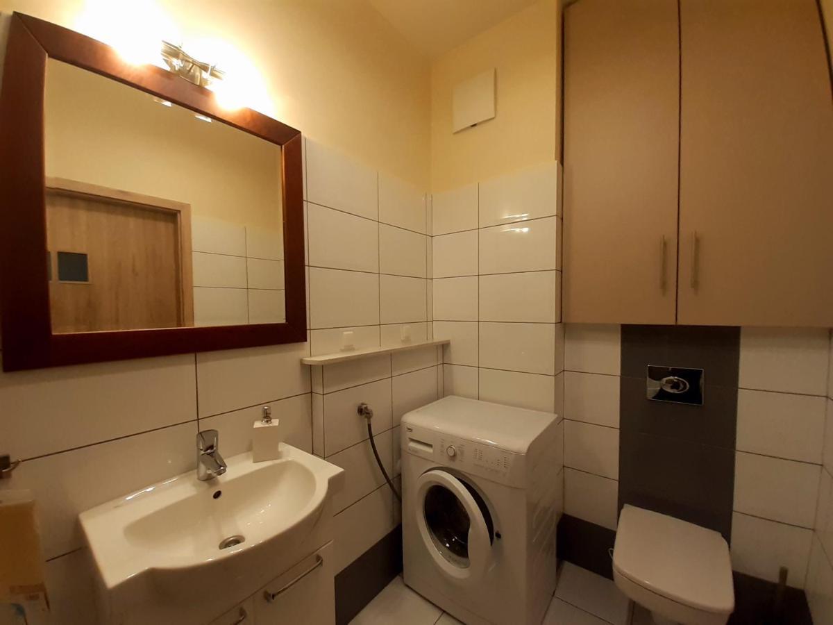 Green Wilanow Apartment With Free Parking Warsawa Bagian luar foto