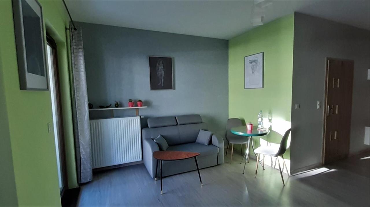 Green Wilanow Apartment With Free Parking Warsawa Bagian luar foto